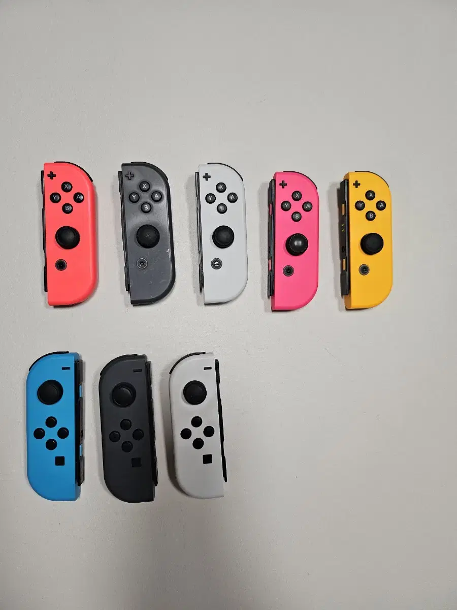 Nintendo Switch Joy-Con Genuine Joy-Con 23000 each