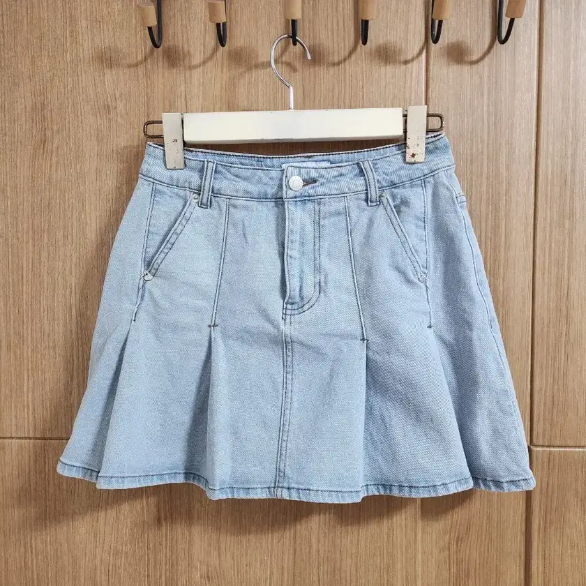 KIRSH | 키르시 (1) Women's Kirsh Cherry Denim Pleated Mini