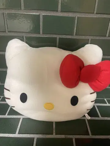 헬로키티 얼굴 모양 쿠션
