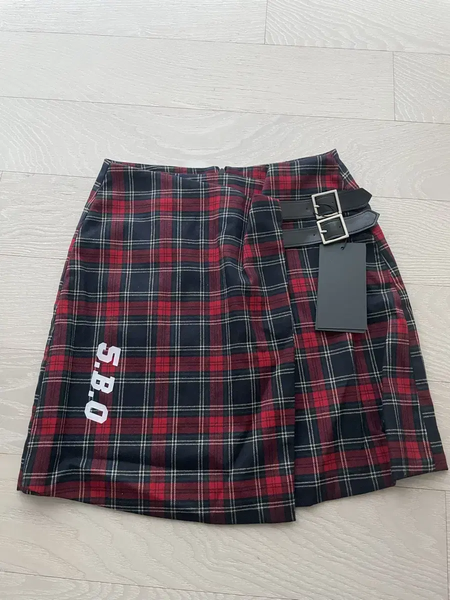 5252 BY O!Oi 5252byoioi Check Skirt Red