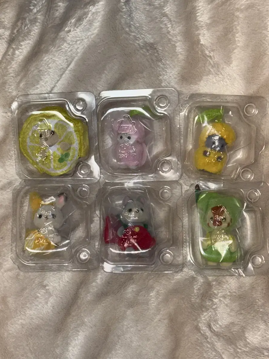 Sylvanian Families Fruit Party 1 Full Set Cherry Persian Baby Blind Bag