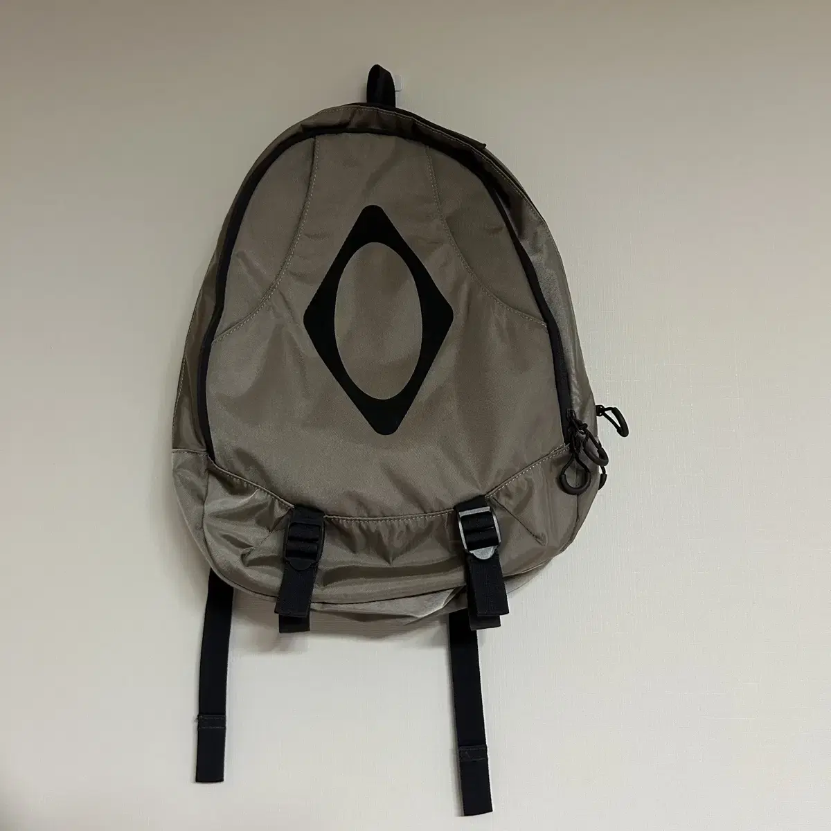 MISCHIEF | 미스치프 Mischief Rhombus Mountain Backpack