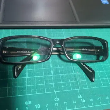 BALTHZAR BZ 109 얇은 블랙 렌즈 1.0