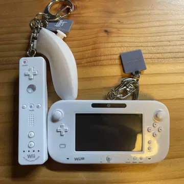 닌텐도 뮤지엄 한정 키링 Wii와 Wii U 세트