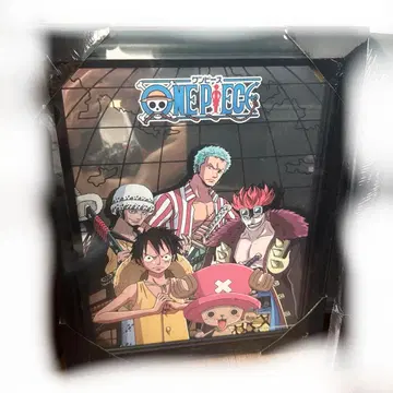 원피스 거울 장식물