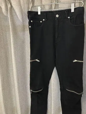 SACAI 22SS 벨트 데님 팬츠