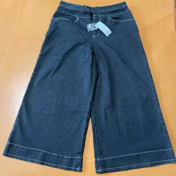 새상품 하바나이스 스트립 스트레치 클린 데님 크롭 팬츠 C 사이즈