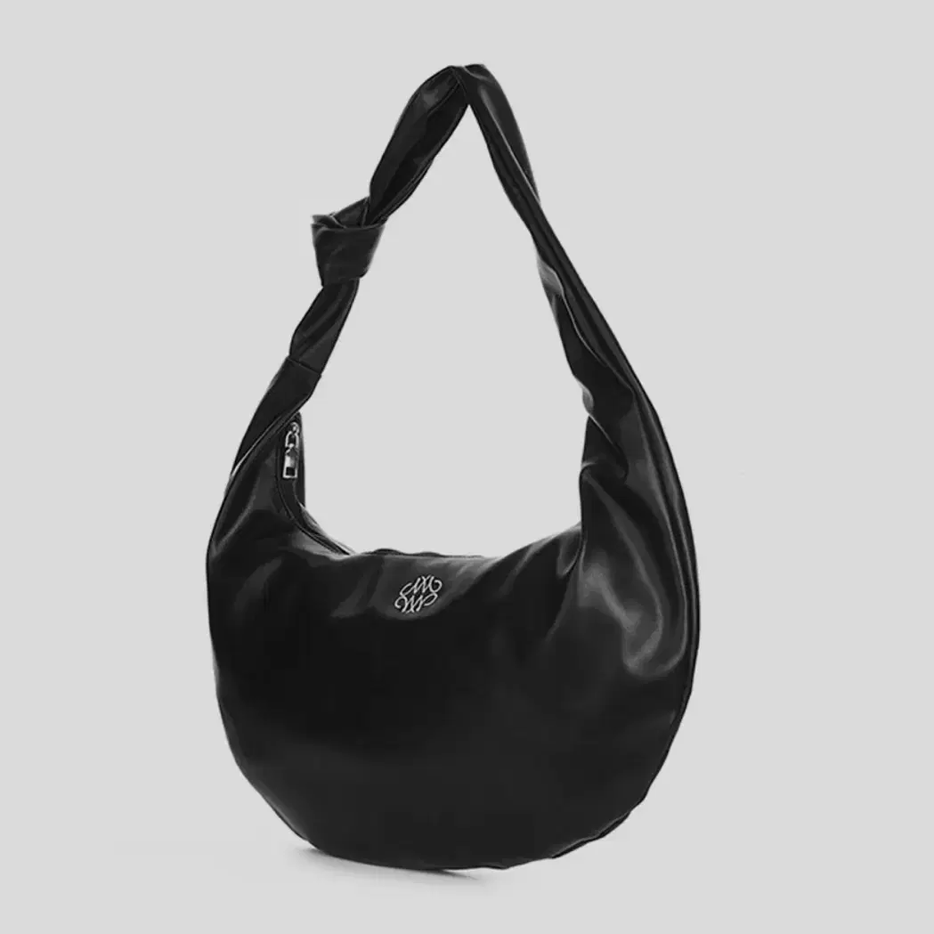ショルダーバッグ・ポシェット NICK&NICOLE NICOLE LEATHER BUCKLE BUCKET BAGBLACK N_24 SUMME Nick Nicole Shoulder Bag Black on Bunjang Global Site.