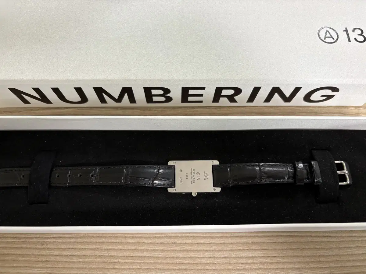 Numbering #1901 Black Watch Bracelet