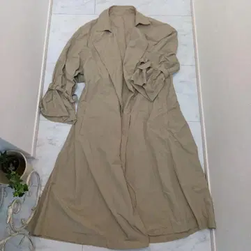 맥 하우스 봄 코트 바스락 소재 A 라인