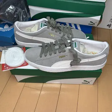 미사용 배송비 포함 PUMA SUEDE VTG 그레이/화이트