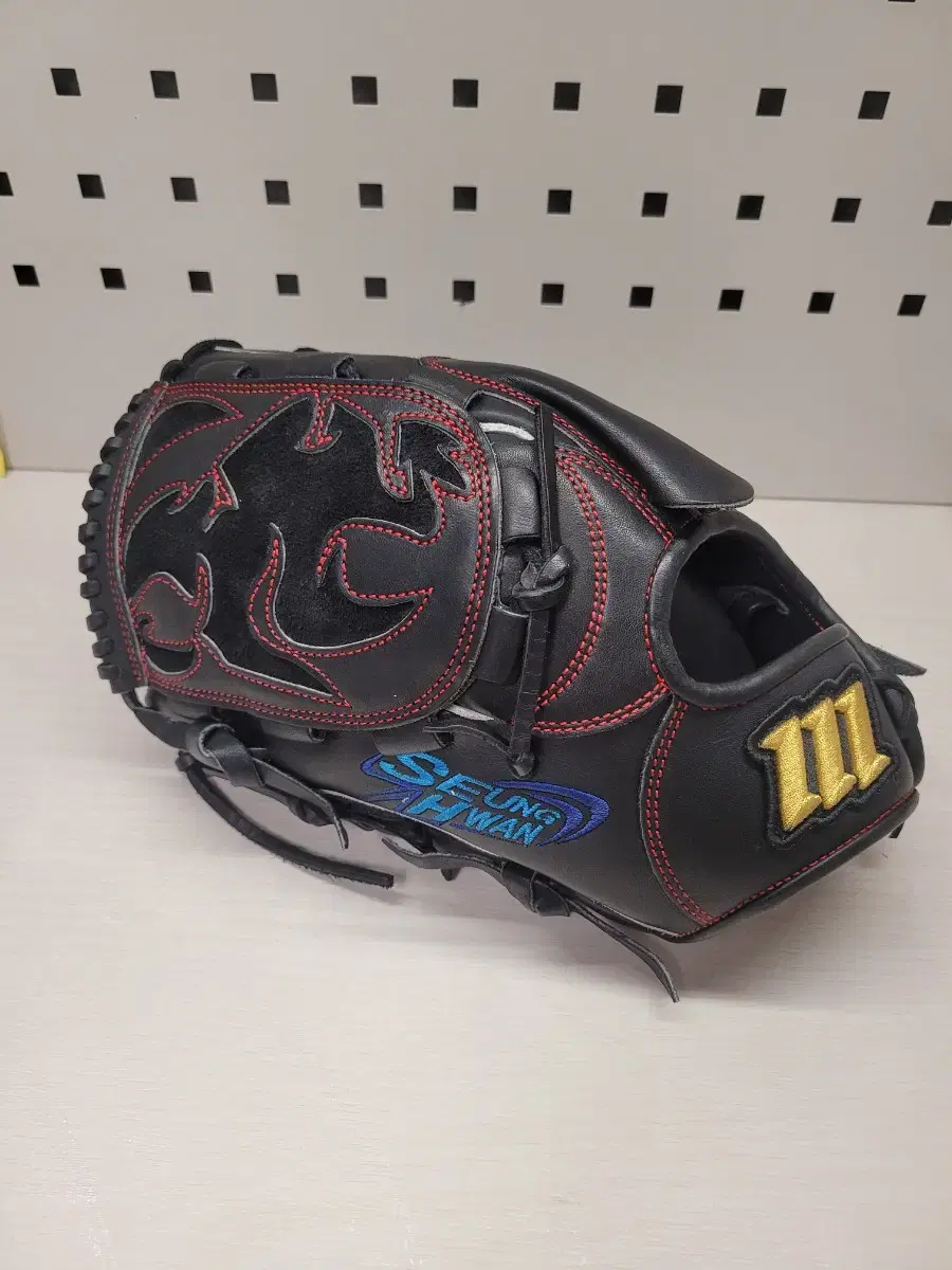 Morimoto Pitcher Glove (Left-handed)