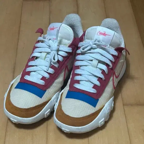 nike waffle racer 2 x desert berry