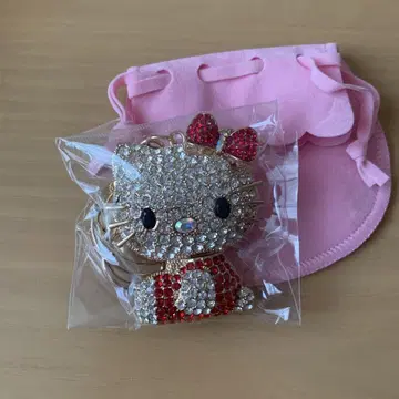 헬로키티 빅 큐빅 키링