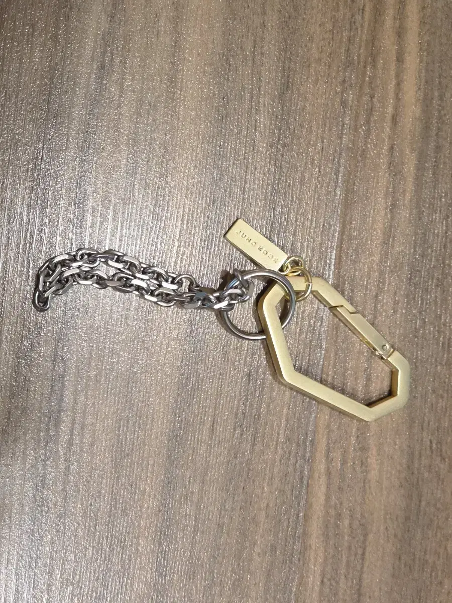 Jungkook exhibition key ring golden unsealed/unused