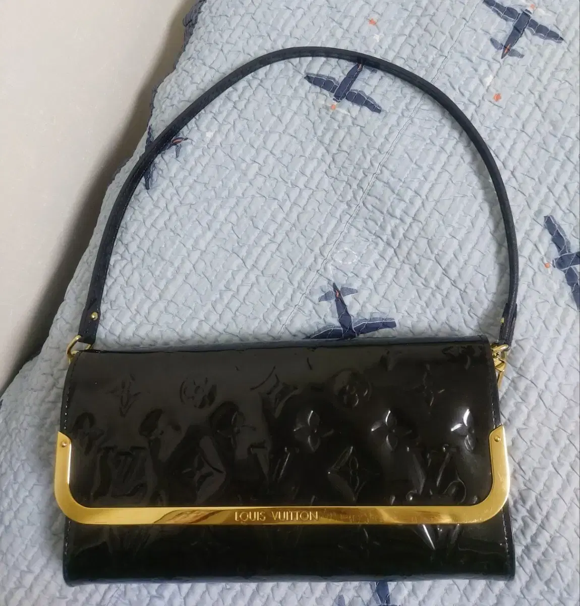 정품 루이비통가방 베르니 로스모어MM 클러치 숄더백