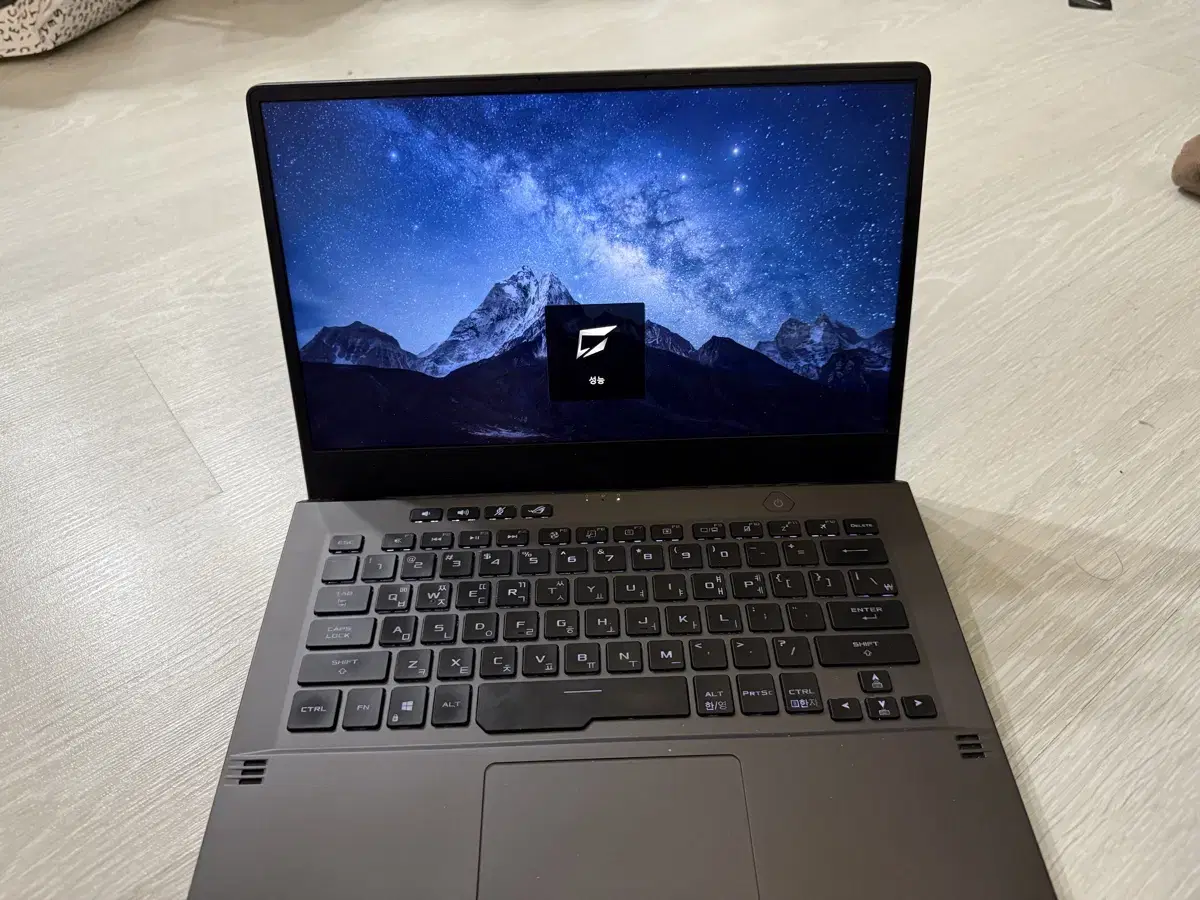 제피러스 g14 rtx2060 게이밍노트북 팝니다