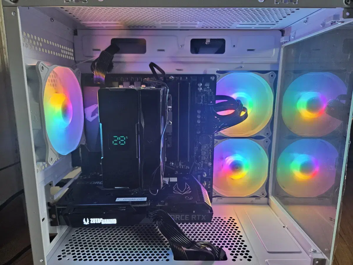 5600x rtx3060ti 컴퓨터 본체 팝니다