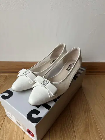 스타카토 staccato 리본 플랫 슈즈