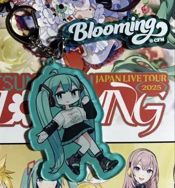 하츠네 미쿠 BLOOMING 아크릴 키링 하츠네 미쿠