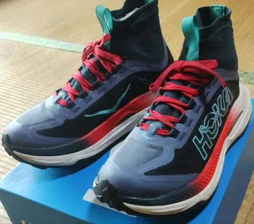 호카오네오네 HOKA ONEONE 테크톤 X3 tectonx3 23cm