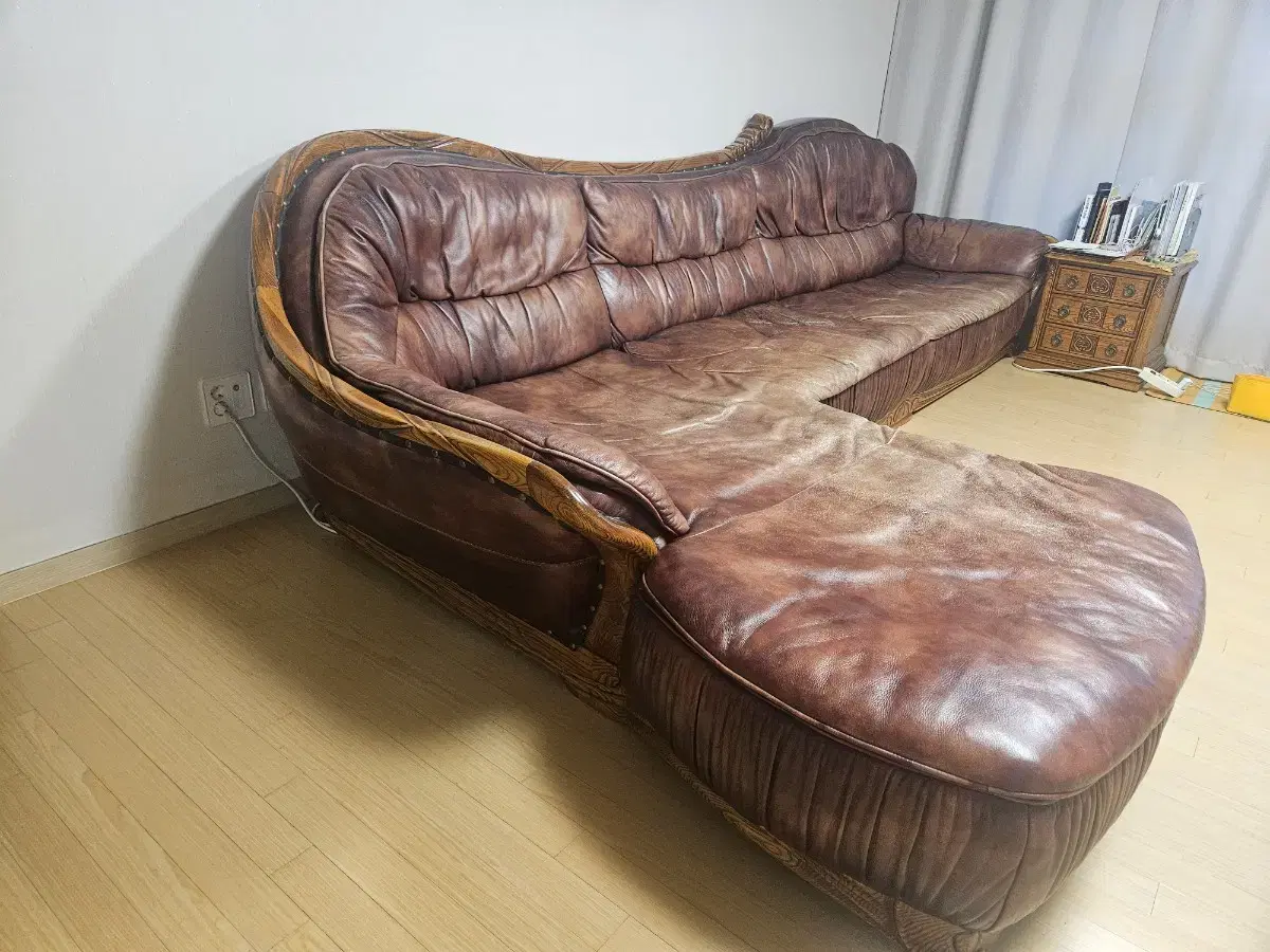 Solid wood frame full grain leather sofa