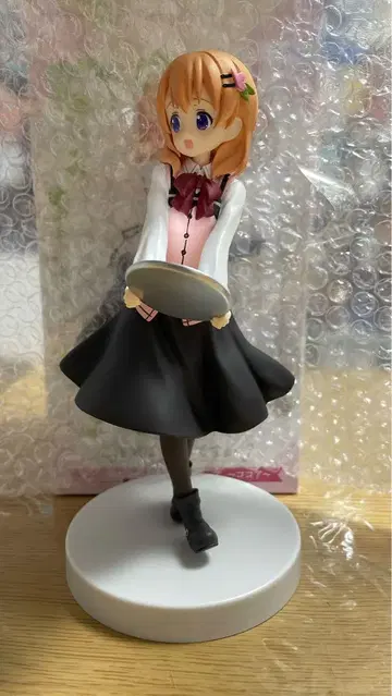 주문은 토끼입니까? 피규어