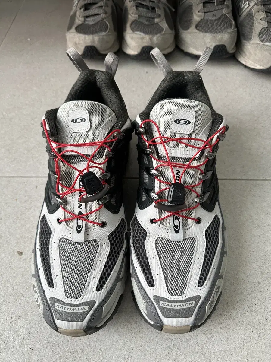 살로몬 acs pro 벨루가 260