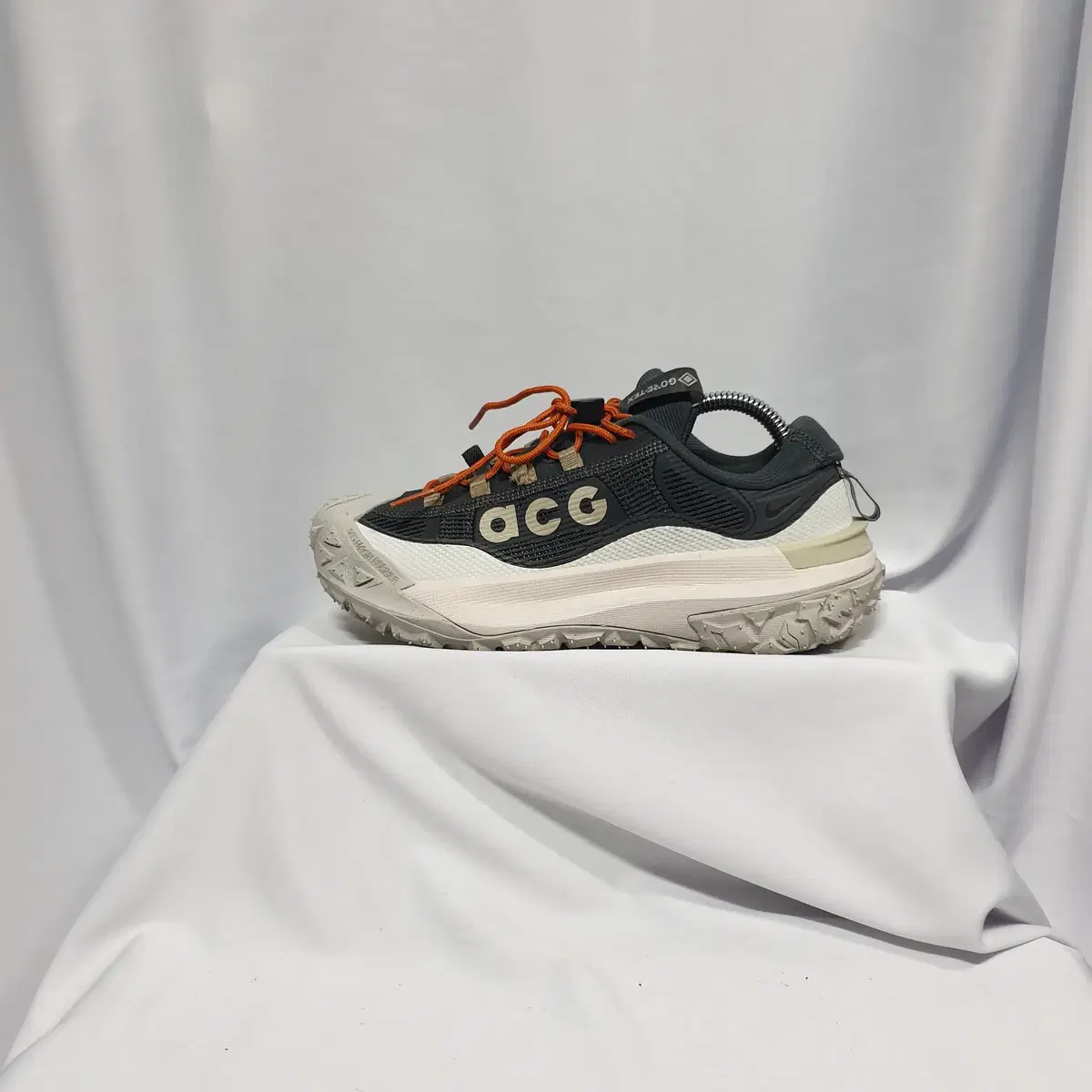 빈티지하서 235 나이키 ACG 마운틴 플라이 로우 고어텍스 스모크그레이