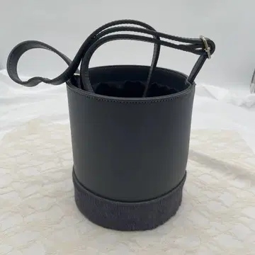마르코 비앙키니 버킷백