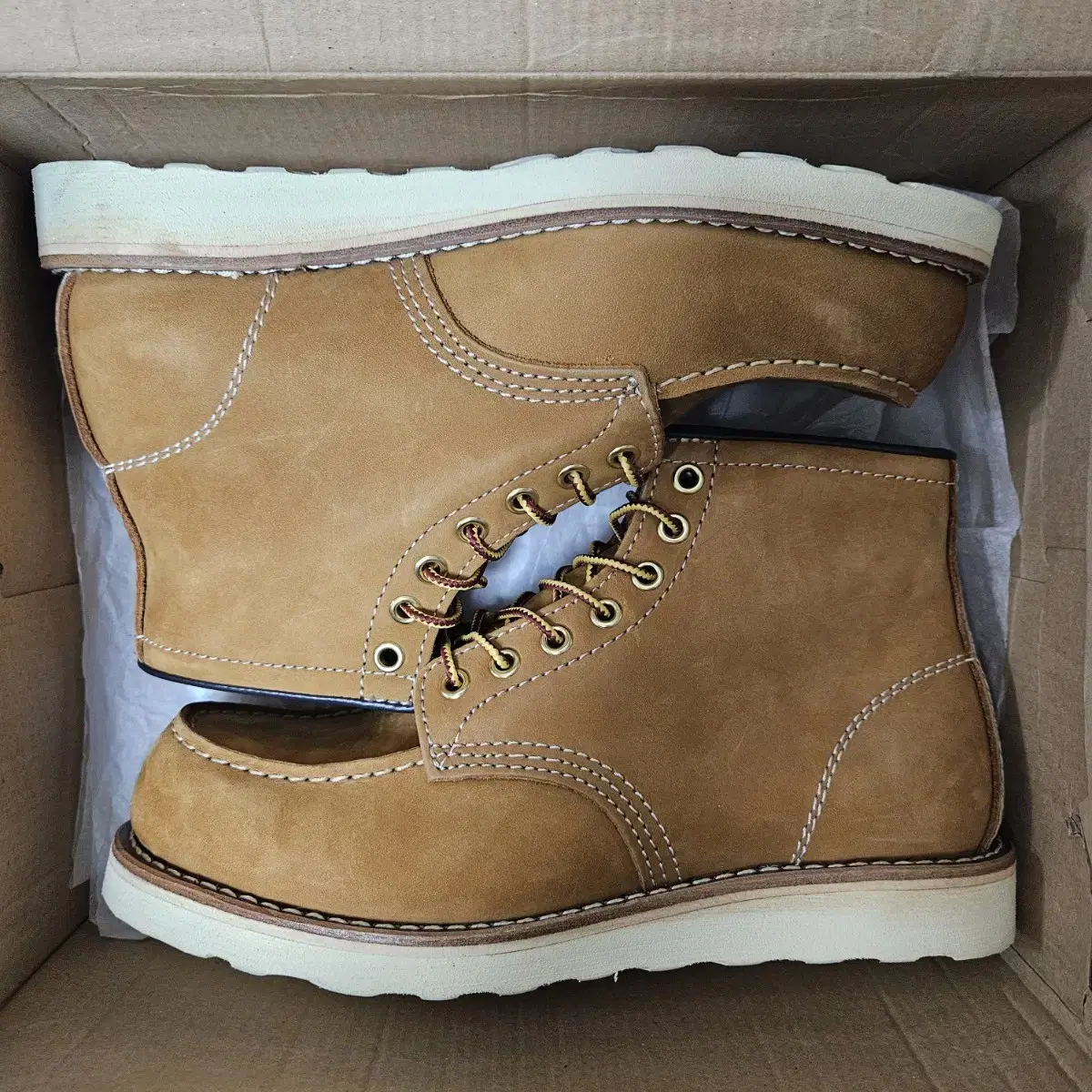 [255] Hawkins Sponsa Suede Boots