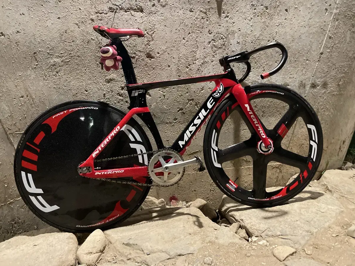Interpro Missile IP Black/Red