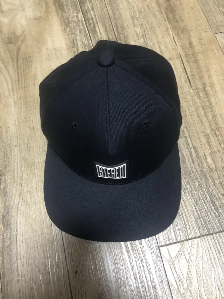 스테레오바이널즈 남성 모자