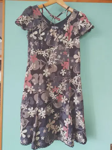 LYON&키티 콜라보 반팔 원피스