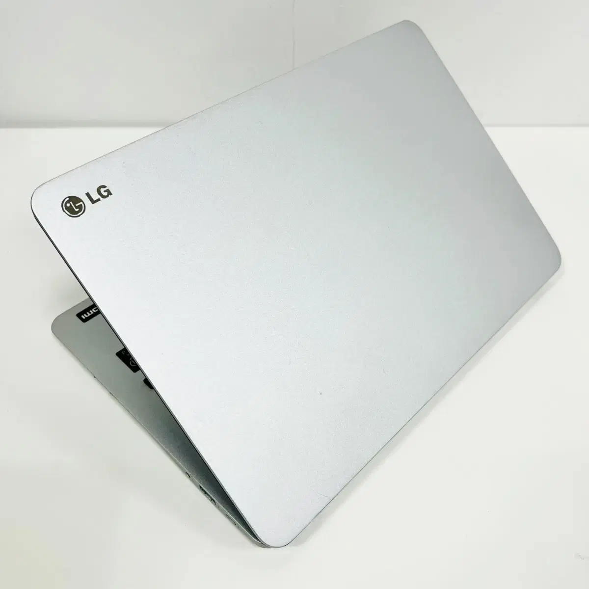 LG그램 고성능 i5 램8기가 SSD256기가 슬림하고 가벼운 노트북