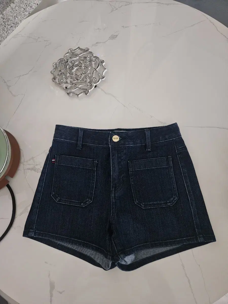 Guess denim shorts 24