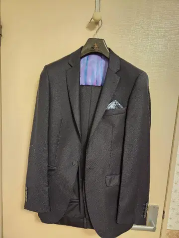 자네티 네이비 수트