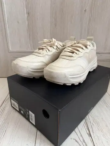 SOREL 소렐 아웃 앤 어바웃 503 에브리데이 로우 25cm