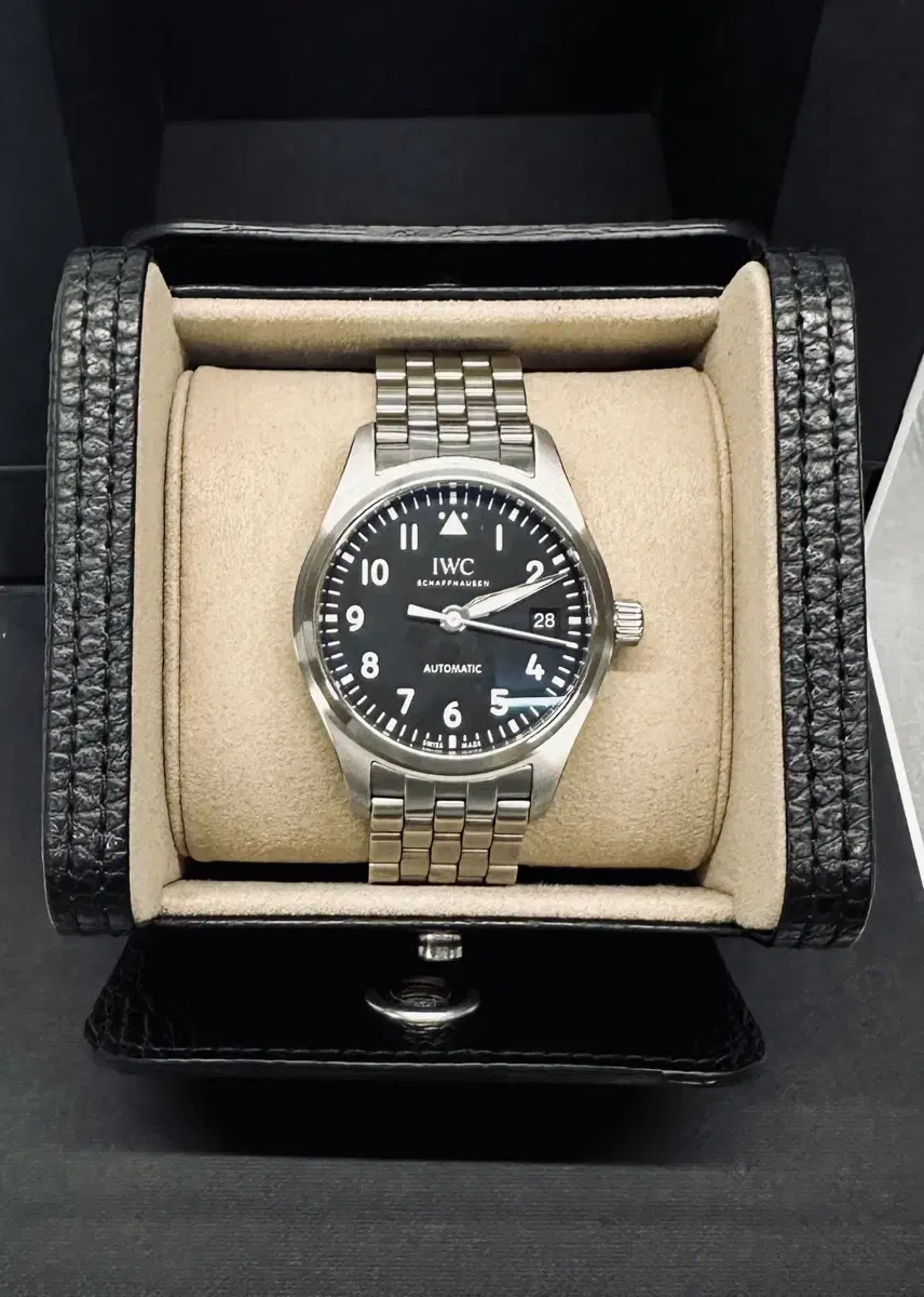 IWC Pilot's Watch Automatic 36 Black Dial Full Set, Like New + Genuine Accessories