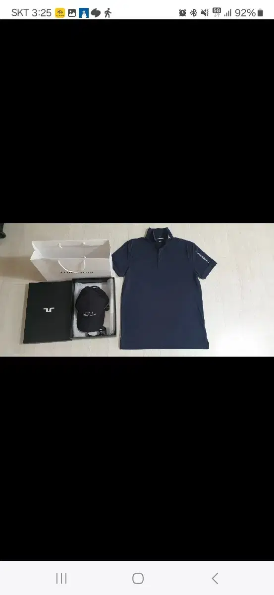 I am selling a J.Lindeberg men's golf wear set.