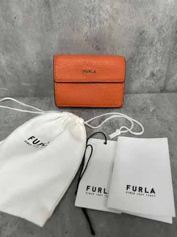 Furla 훌라 3단 폴더형 지갑 BABYLON 바빌론 PCY9UNO