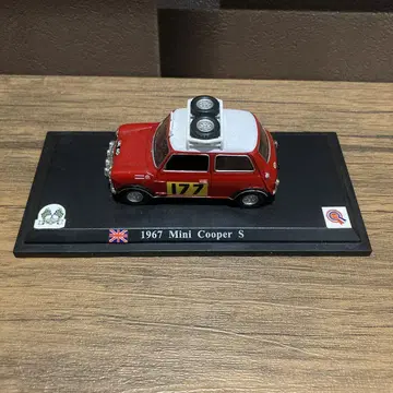 1967 Mini Cooper S 1:43 빨간색