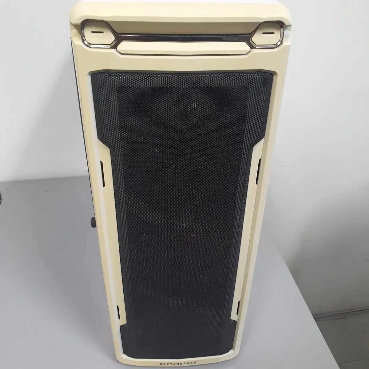 Used Daeyang Case BARON Mid-Tower Computer Assembly Case