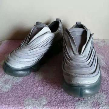 그라운즈 JEWELRY STRATA 그레이