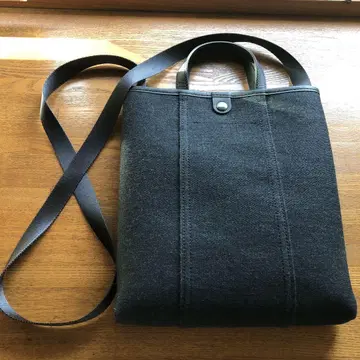 에티엄 캔버스 카프 가죽 2 핸들 핸드백