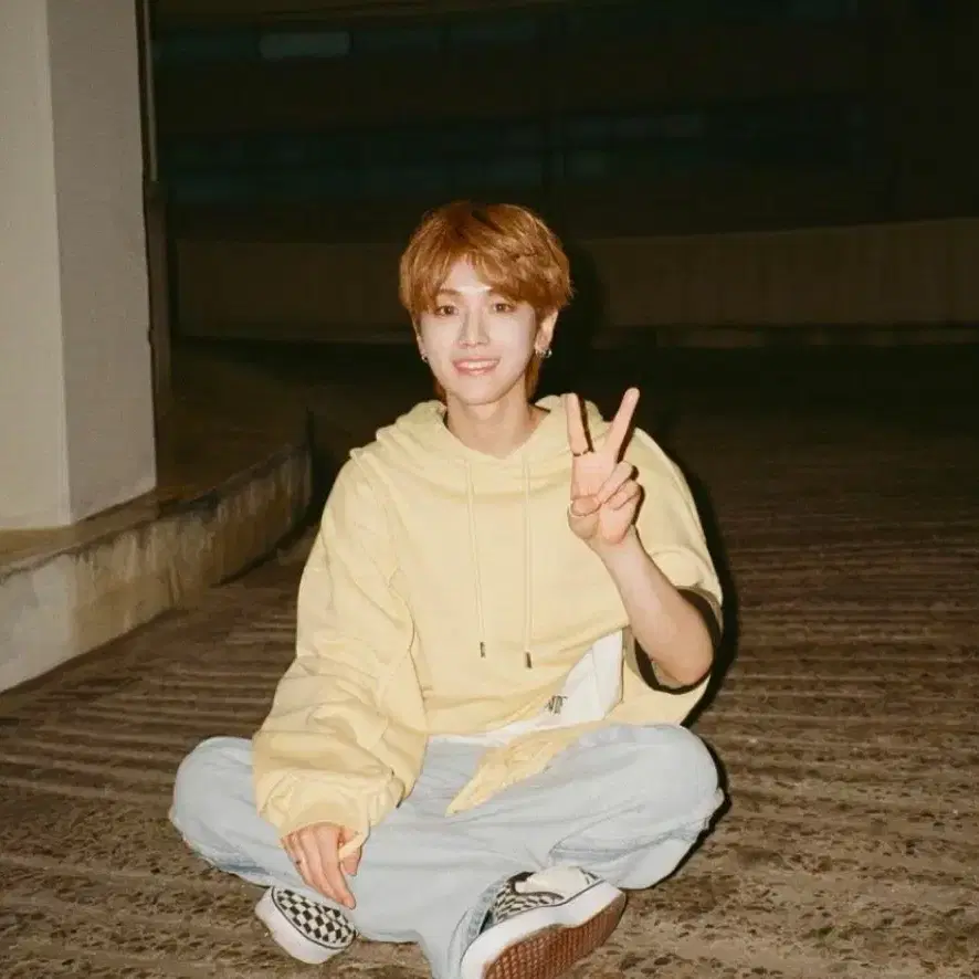 BOYNEXTDOOR HOW? YIZHIYU Boynextdoor Taesan How? Yizhiyu