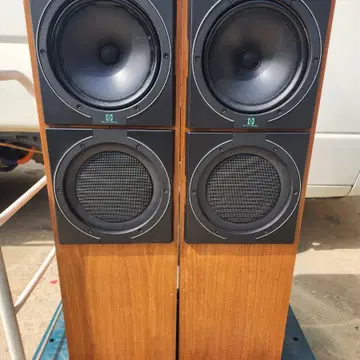 KEF C95 スピーカー KEF C95の仕様