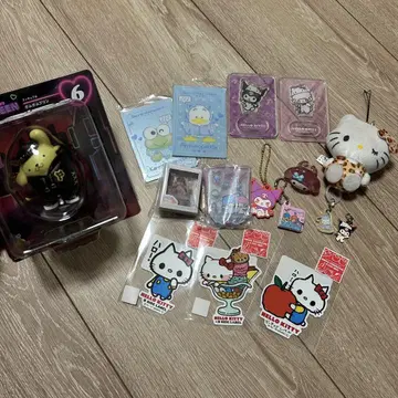산리오 굿즈 묶음 판매 16점