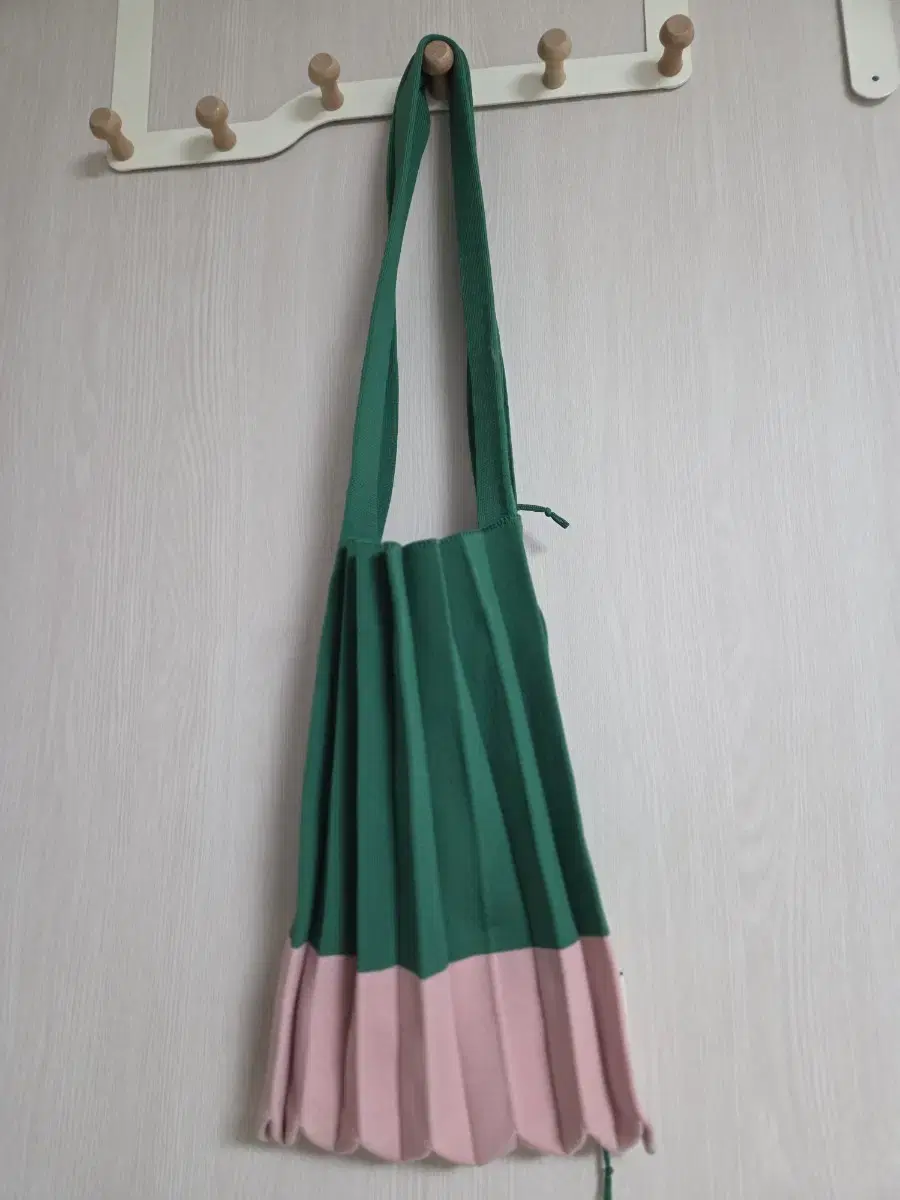 Joseph and Stayc Knit Bag M Watermelon