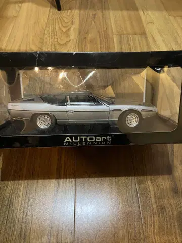 1/18 AUTOart 오토 아트 람보르기니 에스파다 실버